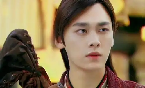 镜双城定档1月16李易峰又一美强惨角色来袭,爆款预订