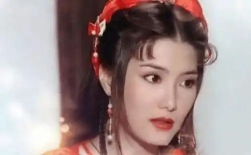 她是铁齿铜牙纪晓岚的第一美人,如今51岁的她美到犯规

