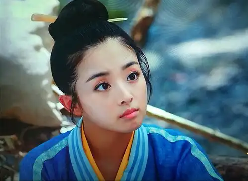 重耳传奇演员妆容遭吐槽,张含韵脸白脖子黑,竟还有人戴美瞳