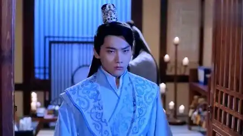 双世宠妃八王爷让二选一,是出嫁还是要钱,曲小檀是现金吗
