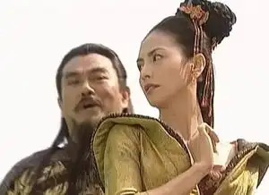 她是第一蛇蝎美人,性感妖艳却唾弃潜规则