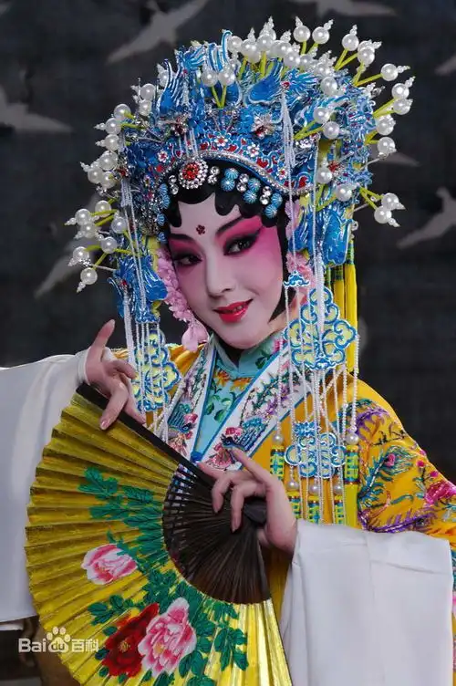 87红楼梦十位女演员的铜钱头,最美还是张静林,目若秋水