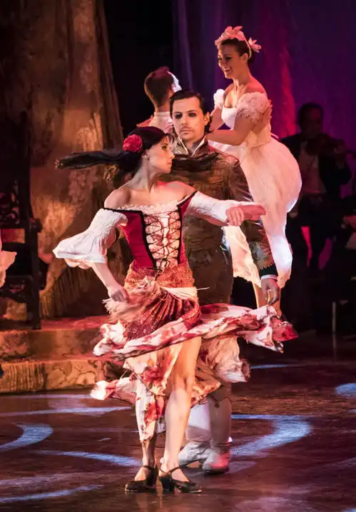 第十七届相约北京艺术节,重磅演出,纷至沓来
