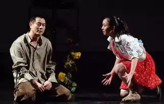 国际彩妆师不但教你怎么画彩妆,还赠送定制玛丽艳彩妆刷套装
