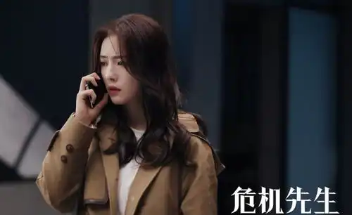阳光之下女主新剧危机先生即将定档网友却只关注阿妍
