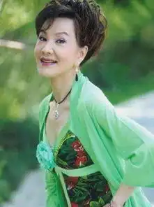 她是回家的诱惑中的恶婆婆,被观众恨得牙痒痒,如今老年丧子
