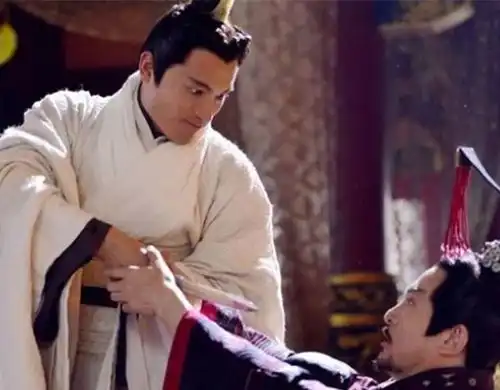 为了荆轲这个第一杀手,他害死了英雄美女加一匹千里马
