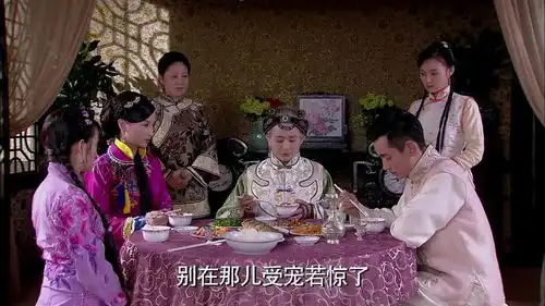 情定三生奶奶给朱一龙纳妾,朱一龙竟满脸不高兴,看起来很难过
