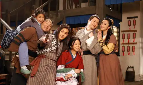 武林外传和爱情公寓同样都是情景喜剧,为什么评价两极分化