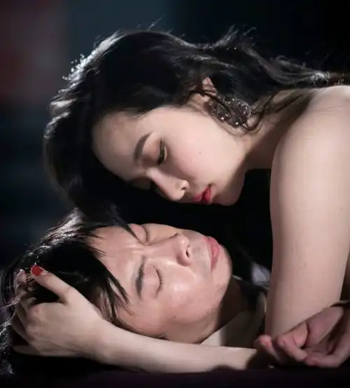 因尺度太大,被大陆永久禁播的5部港台电影,最后一部已苦等8年
