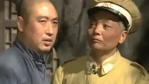 四世同堂白巡长带来命令,男子不执行,白巡长却笑得很开心
