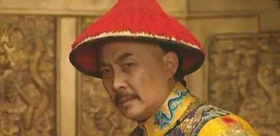 雍正王朝中,八阿哥为何要组织官员力保犯了错的诺敏和张廷璐
