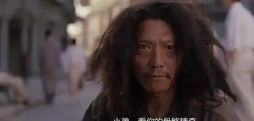 电影功夫中,前后武打动作相差巨大,皆因周星驰辞退了洪金宝
