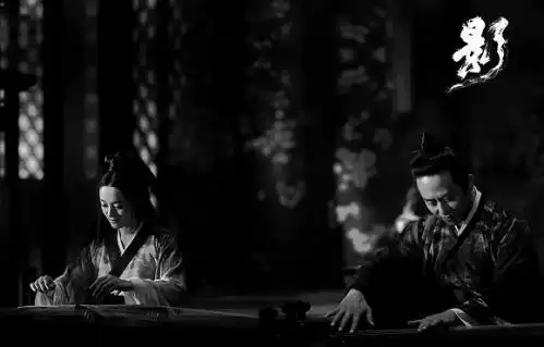 张艺谋新作影发布二元海报定档暑期