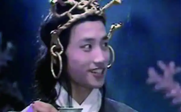 西游记中万圣公主为什么放弃小白龙,选择九头虫呢原因有三种