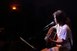 花粥只不过是乍见之欢
