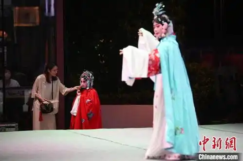 江苏少儿戏曲小梅花齐聚无锡唱响梨园梦
