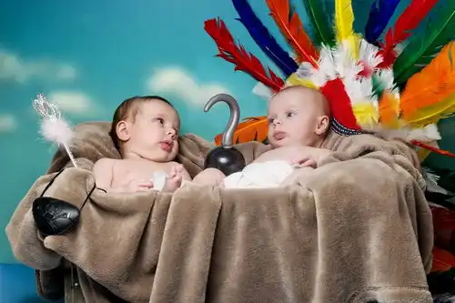 可爱婴儿cosplay经典童话萌翻网友