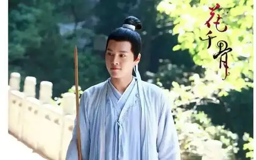 花千骨里的徐海乔成名前曾是铁路工人
