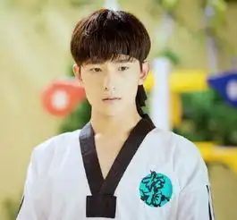 旋风少女杨洋图片
