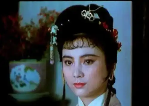 红楼梦中,尤老娘为何对尤氏姐妹过火的行为不闻不问