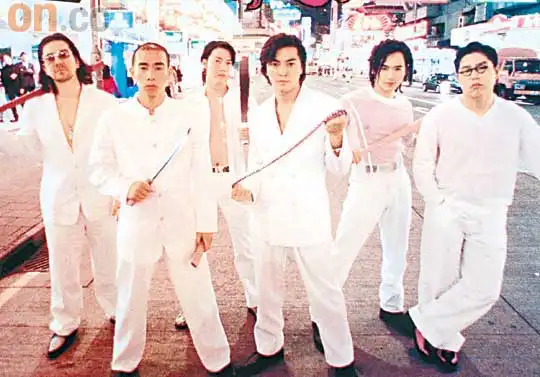 郑伊健娱乐圈打拼23年讽刺变动力发愤图强
