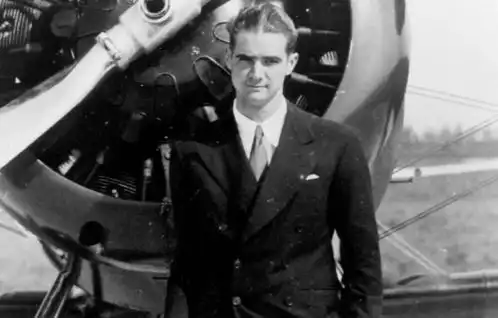 他是美国最有名的富二代,越败家越有钱趣商业
