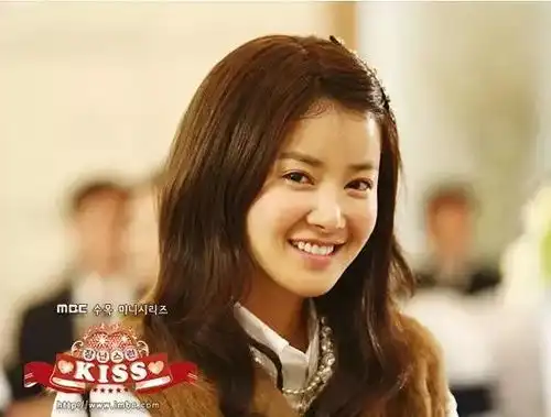 从袁湘琴到陈小希,初恋式的女主们究竟是怎样收割男神的
