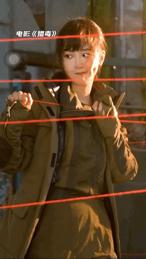 杨紫时尚大片花絮曝光,比一秒破功,更让人惊讶的是一秒入戏
