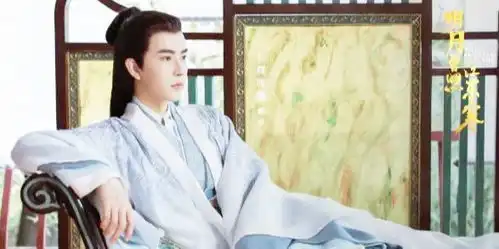 明月曾照江东寒启幕,邢菲于朦胧联袂出演,画面感太美了