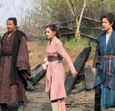 本以为杨超越古装够仙了,看到吴宣仪的古装剧照,网友我恋爱了