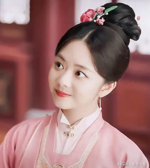 星权榜女演员榜,景甜凭司藤跻身前五,张小斐名次下滑严重
