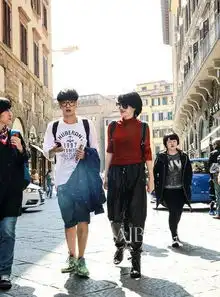 花少花姐鲜肉pk李治廷井柏然颜值谁更高
