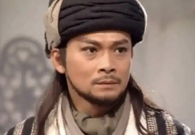 甄子丹版天龙八部引争议,造型邋遢似乞丐,拍打戏前大口喘气
