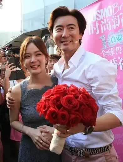 高梓淇和韩国妻子蔡琳离婚,6年跨国婚姻结束,发文祝福,离婚原因引质疑
