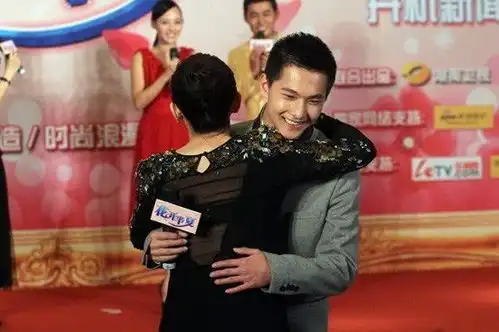 4个被杨洋抱过的女明星,图一很甜蜜,但是我还是喜欢第三个
