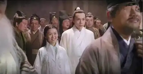 将夜女主宋伊人从网红过渡到演员之路,成功了吗
