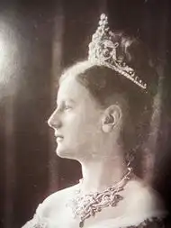 欧洲各国女王们的传奇故事首页小图