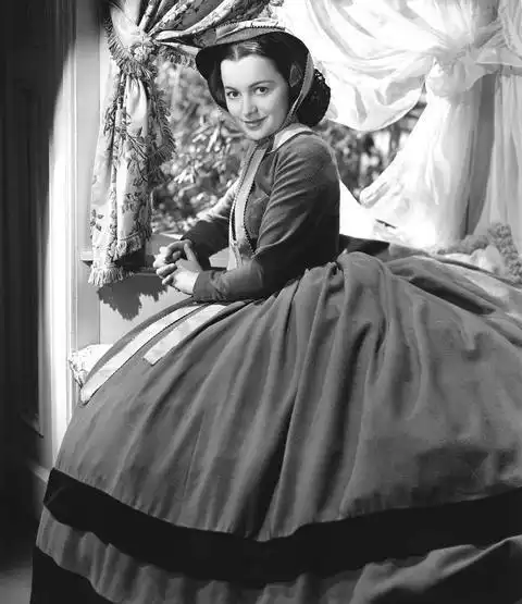 昨天,乱世佳人女二号逝世,享年104岁,曾获两届奥斯卡影后
