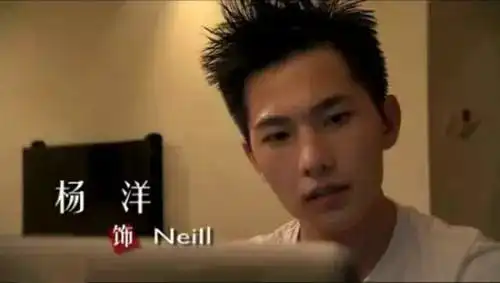 看过剧版小时代吗李易峰扮演简溪,杨洋陈学冬都是小配角
