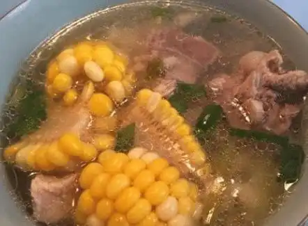 排骨炖汤前,最好别遗漏这步否则汤不鲜腥味重,早知早受益