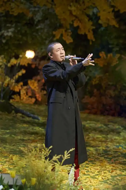 梁龙找回二手玫瑰,写个一手剧本