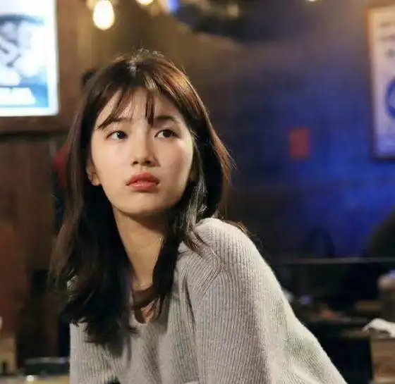 韩国国民初恋裴秀智晒豪宅,装潢精美低调,不愧是百亿少女
