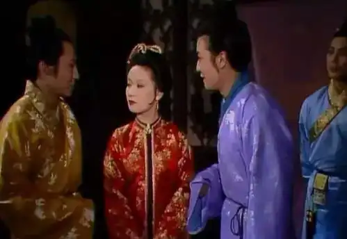 从红楼梦里两次吃酒,看凤姐与林黛玉谁更有怜悯心
