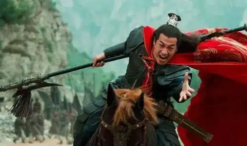 历史上两位使用方天画戟的人,一位遗臭万年,另一位却名垂千古