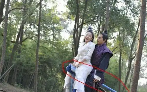 小时候没发现的穿帮镜头最新版,最后一幕只看愣了5分钟