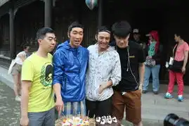 王千源晒绣春刀庆生照网友笑称造型太穿越
