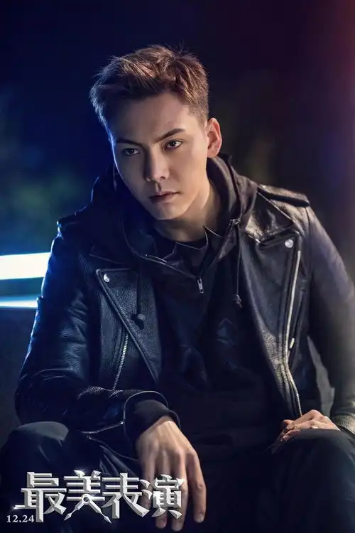 陈伟霆最美表演剧照来袭黑暗正在悄然凝视你