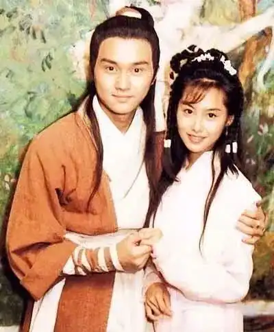 射雕英雄传出英译本啦降龙十八掌郭靖黄蓉怎么译