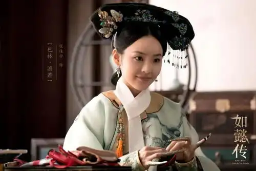 接连搭屈楚萧董子健魏哲鸣,她自称长相普通却演了很多热播剧
